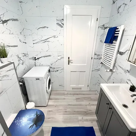 Cozy Convenient Center Apartament *